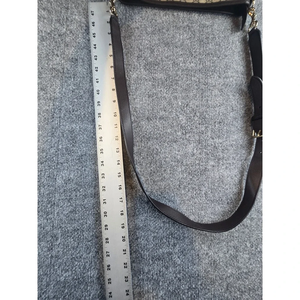 Gucci GG Supreme Canvas Messenger Bag Brown Crossbody 388924 Authentic